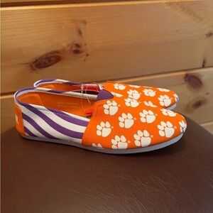 FOCO Clemson Tigers Shoes - Size M- NWT